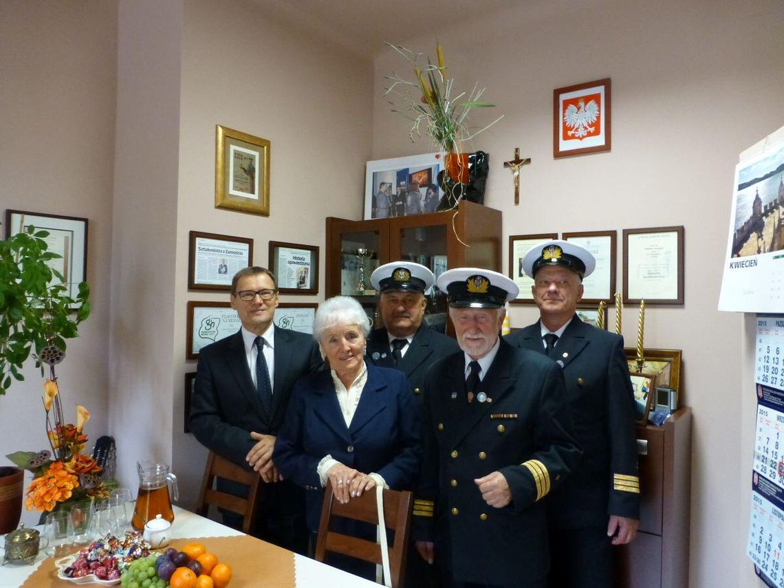 Bursa Międzyszkolna nr 2 w Zamościu. Spotkanie Janiny Gąsiorowskiej - Honorowego Obywatela Zamościa - z kapitanami.