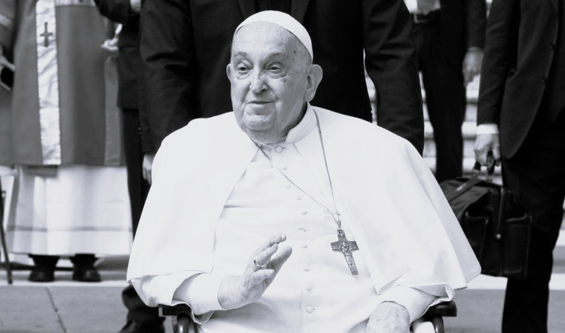 Papież Franciszek zostanie pochowany w sobotę 26 kwietnia. Prezydent Andrzej Duda zarządził na ten dzień żałobę narodową.