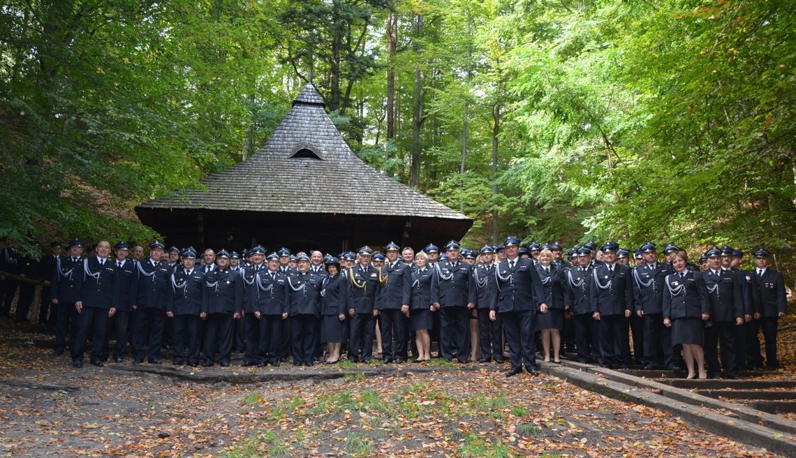 Zamojscy strażacy pielgrzymowali do Krasnobrodu (ZDJĘCIA)