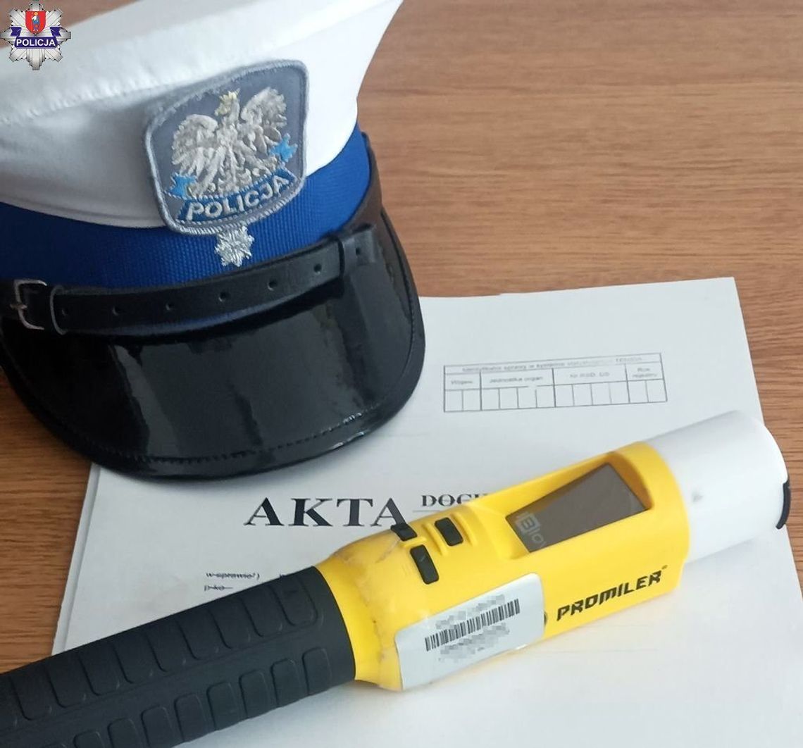 Zamojskie: Pijani na drogach w porę zatrzymani. To rowerzyści i kierowcy samochodów W ostatni weekend w powiecie zamojskim policja zatrzymała kilku pijanych kierowców i rowerzystów.