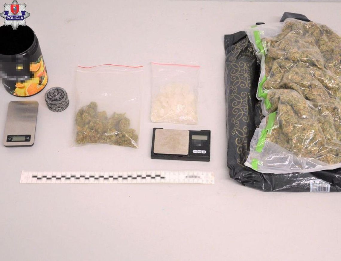 Zamojscy kryminalni zatrzymali 16-latka podejrzanego o przestępstwo narkotykowe.