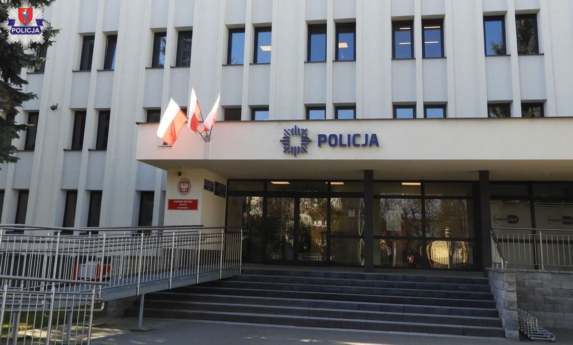 Mieszkaniec Zamościa pijany przyjechał na rowerze do komendy Policji. Sprawdzał swój stan trzeźwości.