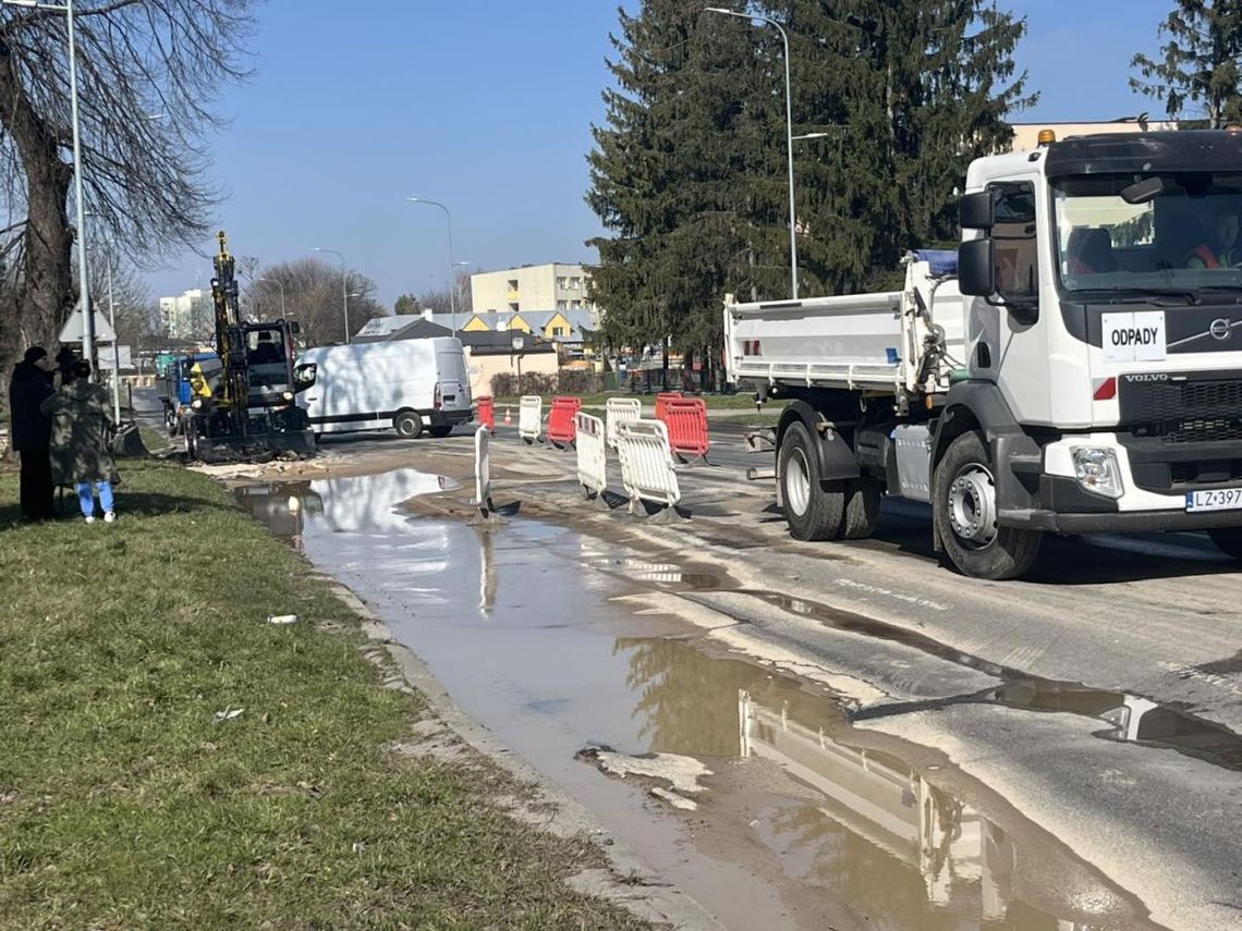 Awaria wodociągu w Zamościu. Brak wody i spadki ciśnienia w całym mieście.