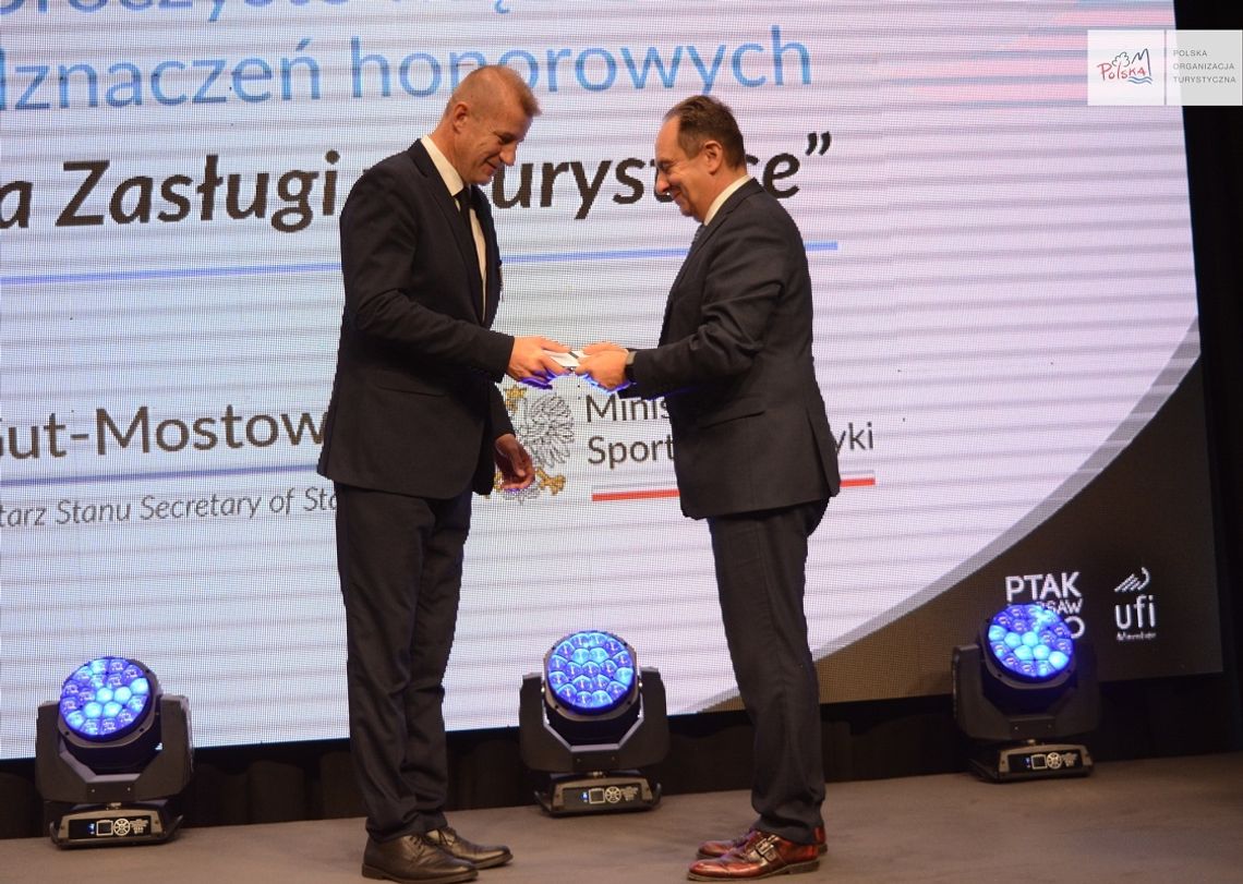 Wręczenie odznaczenia odbyło się podczas gali Międzynarodowych Targów Turystycznych TT Warsaw w Nadarzynie. fot. Przemysław Marczewski