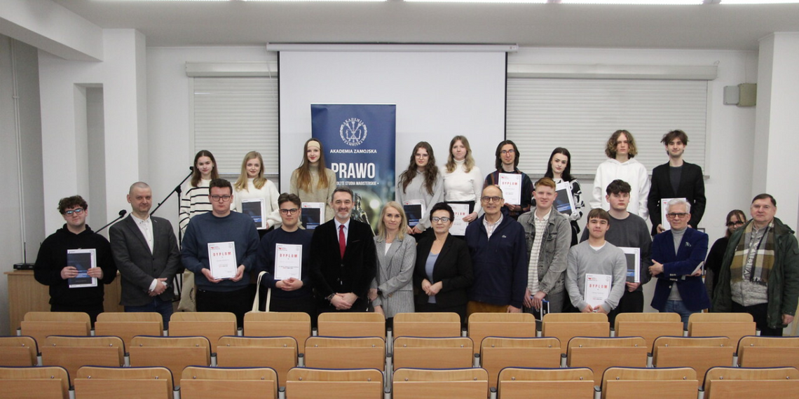 Akademia Zamojska zorganizowała konkurs wiedzy o Konstytucji RP