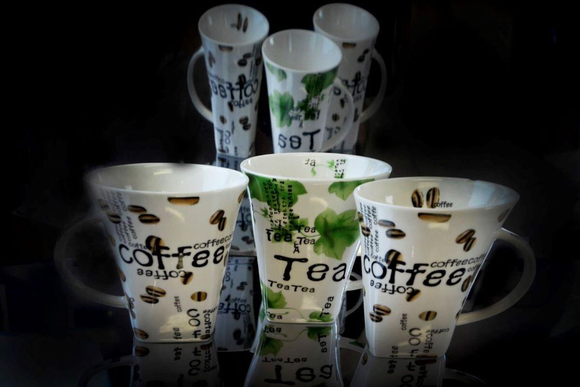 Zamość: „Herbata, kawa… historie z pogranicza reklamy”. Zaproszenie na wernisaż