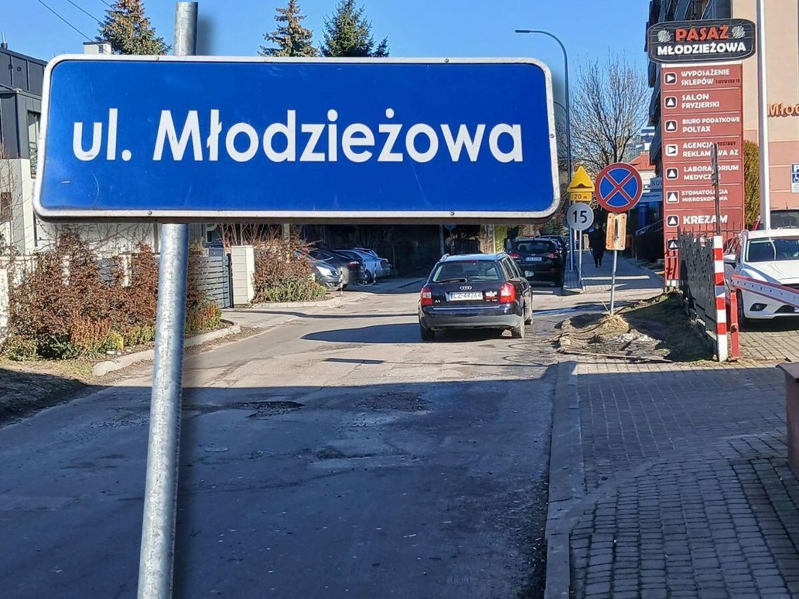 Ulica Młodzieżowa ma być przebudowana, ale organizacja ruchu pozostanie bez zmian.