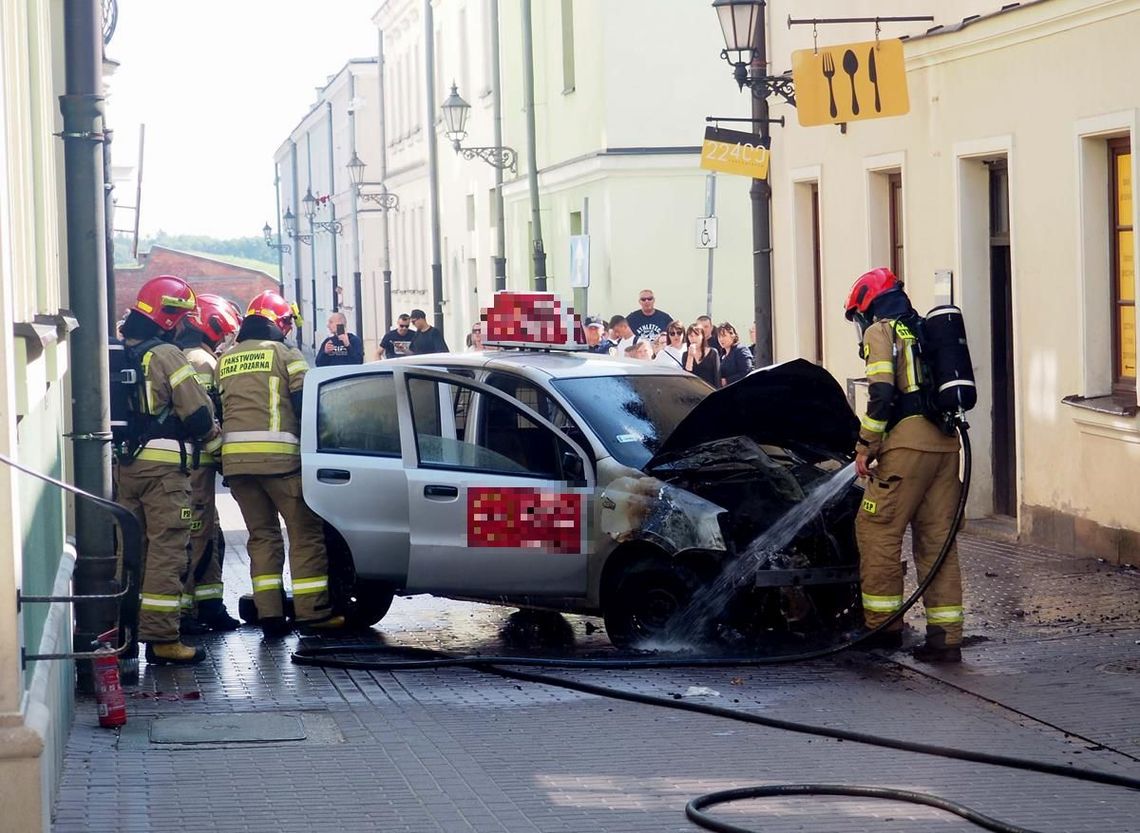 22 czerwca przy ul. Bazyliańskiej w Zamościu zapalił się samochód osobowy marki Fiat Panda.