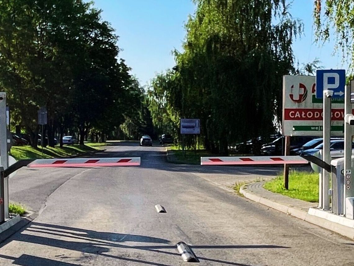W szpitalu „papieskim” wprowadzono nowy system parkingowy CarFlow.