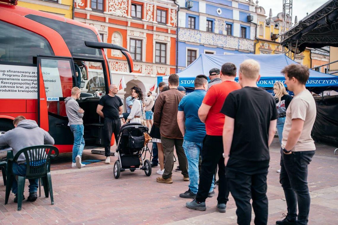 Zamość. W kolejce do pobrania krwi. Fot. Kuba z 100ria