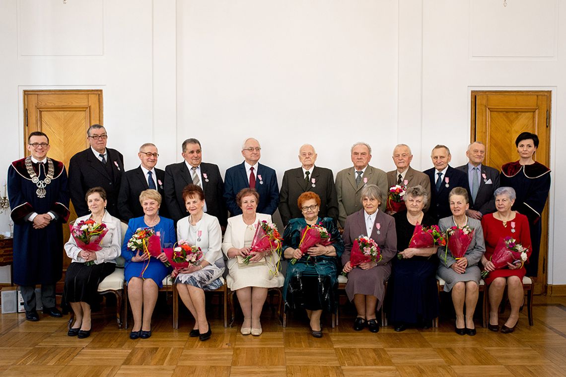 Zamość: Pół wieku razem. Małżonkowie świętowali złote gody (LISTA ODZNACZONYCH)