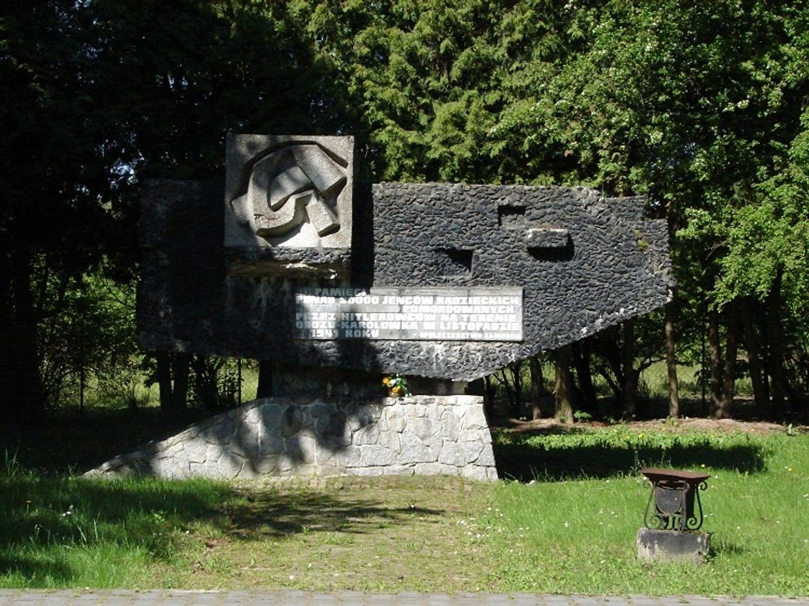Zamość: Pomnik jeńców radzieckich bez sierpa i młota
