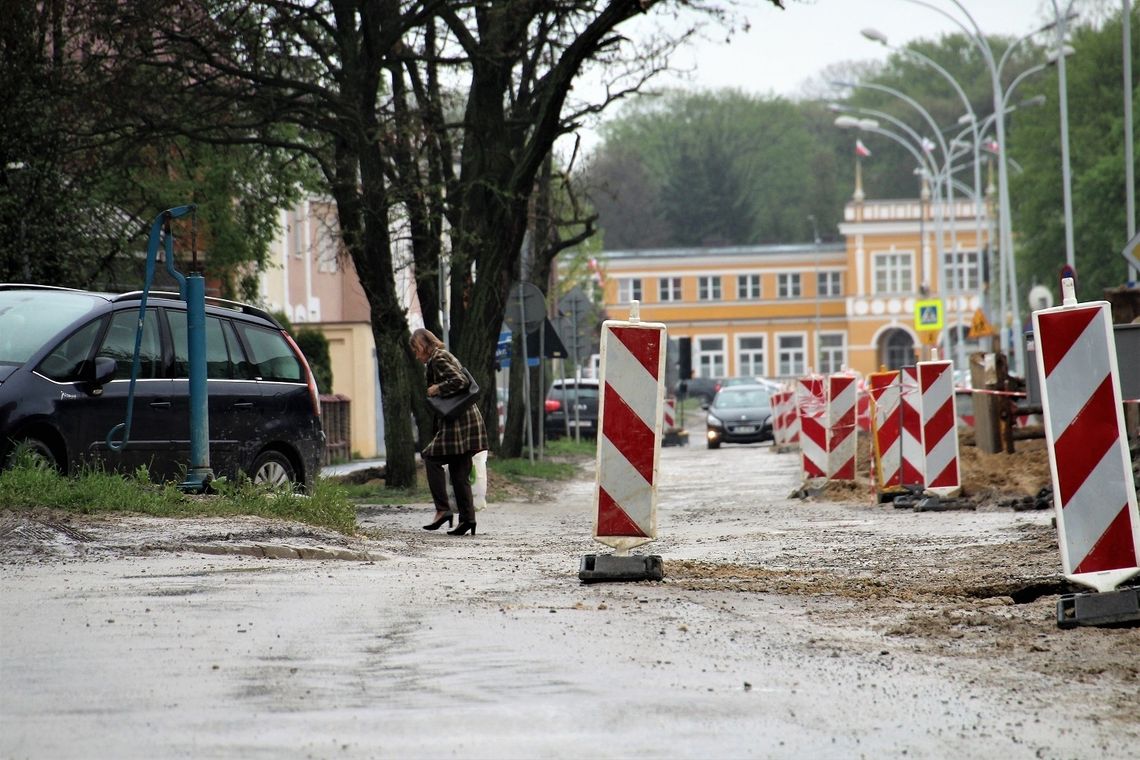 Zamość: Remont ulicy Okrzei trwa i trwa...