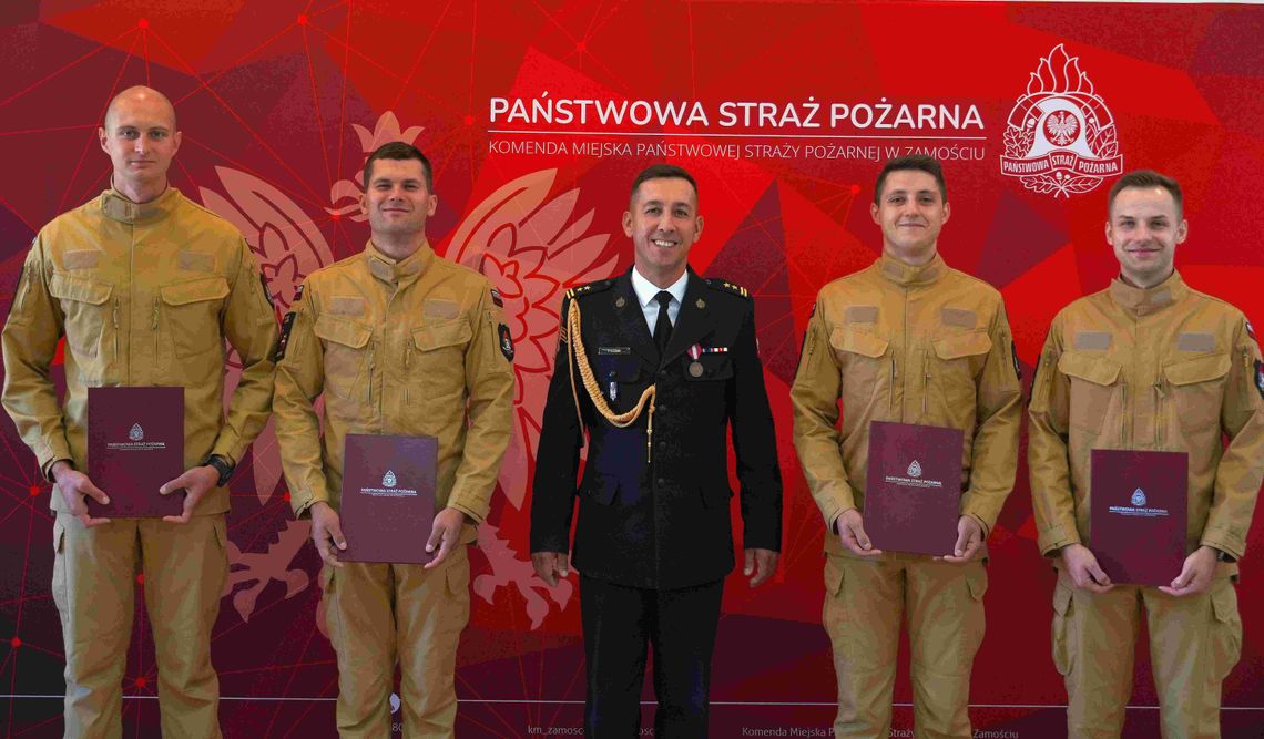 Ślubowanie nowych strażaków w Zamościu Ślubowanie nowych strażaków w Zamościu