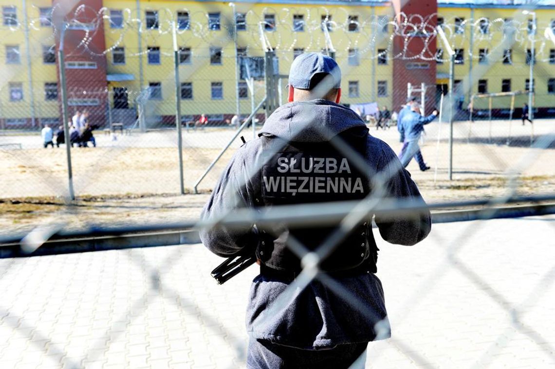 Dwaj funkcjonariusze SW zostali skazani po ucieczce Bartłomieja B. ze szpitala w Radecznicy.