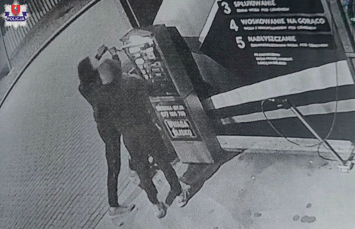 Policjanci z zamojskiej komendy ustalili trzech sprawców włamania do urządzenia na myjni samoobsługowej, w którym znajdowała się gotówka.