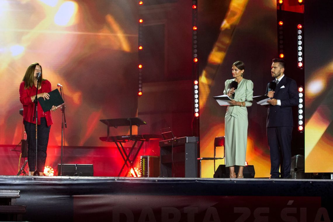 „Matka wołyńskich sierot” triumfuje na 14. Zamojskim Festiwalu Filmowym Laureatów tegorocznego konkursu poznaliśmy podczas gali finałowej, która odbyła się 22 sierpnia na Rynku Wielkim w Zamościu.