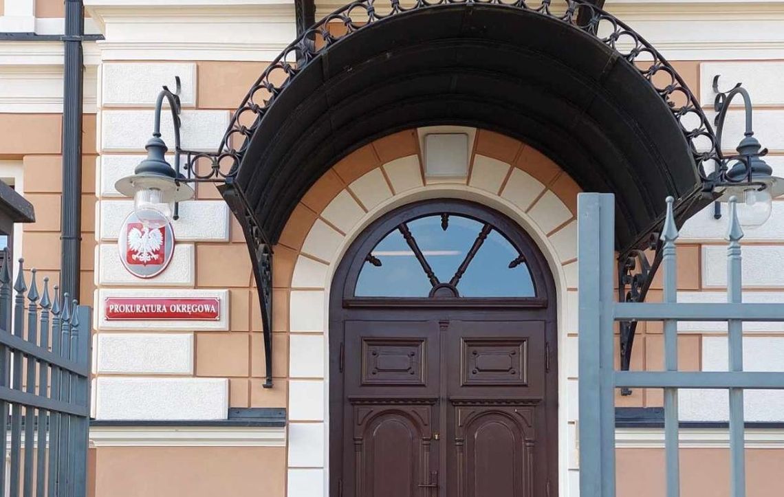 Prokuratura Okręgowa w Zamościu przedstawiła zarzuty kolejnym dwóm funkcjonariuszom Służby Więziennej w związku z ucieczką Bartłomieja B. ze szpitala psychiatrycznego w Radecznicy.