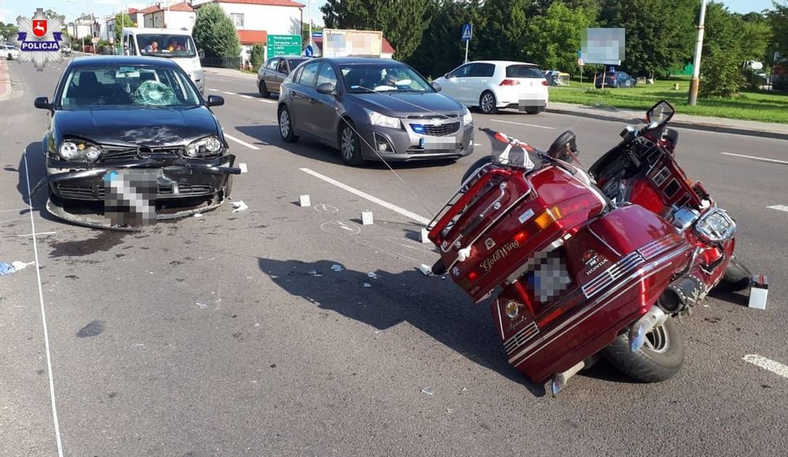 Zamość: Zderzenie motocykla z volkswagenem na Sadowej. 40-latek wymusił pierwszeństwo