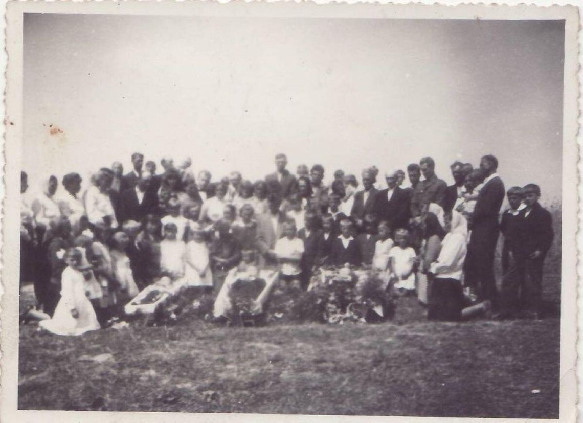 Chłopcy spoczęli w jednym grobie na gorajeckim cmentarzu.