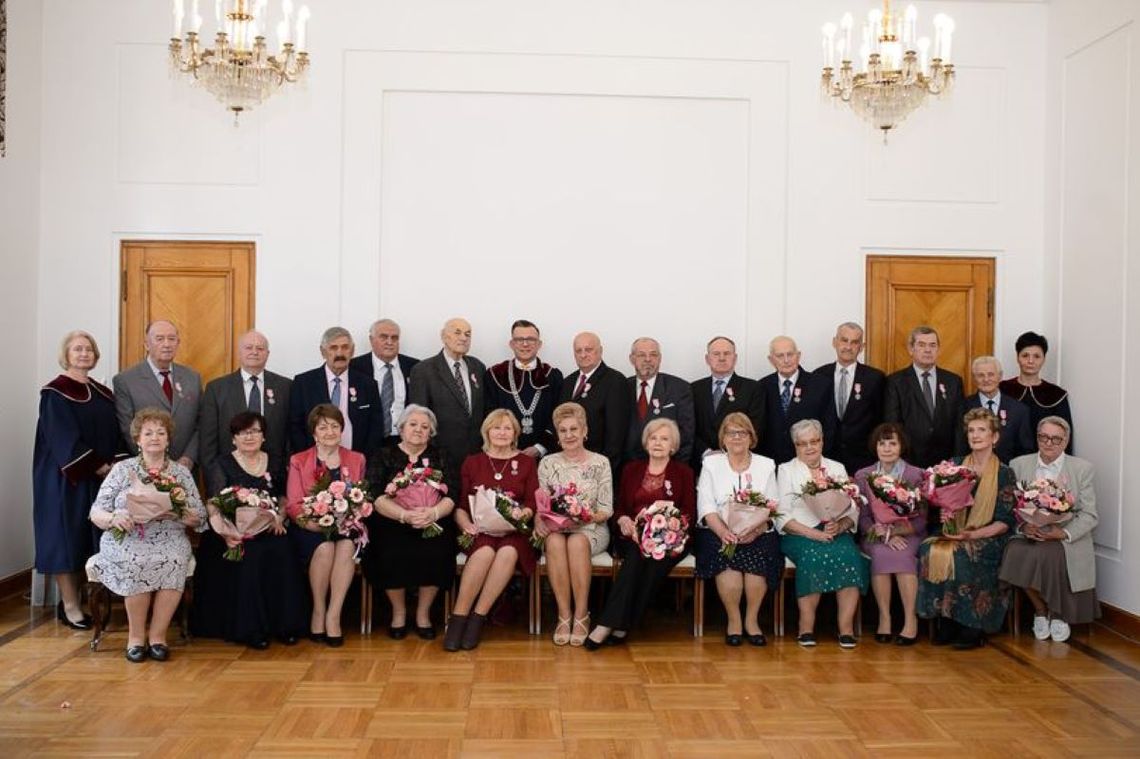 Jubilaci zostali zaproszeni do Sali Ślubów Urzędu Stanu Cywilnego w Zamościu.
