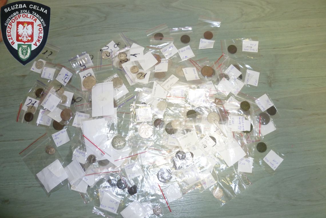 Zosin: Ponad 100 historycznych monet w bagażu Ukraińca