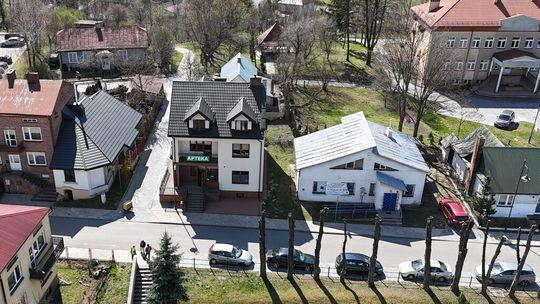 Budynek usługowy z potencjałem – Komarów