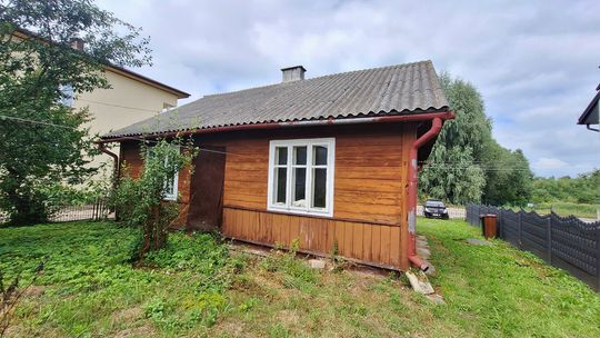 Dom z działką – Tomaszów Lubelski, Długosza 7 Dom z działką – Tomaszów Lubelski, Długosza 7