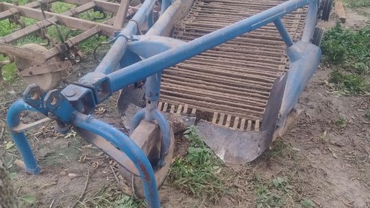 Kopaczka do ziemniaków ciągnikowa Kopaczka do ziemniaków ciągnikowa