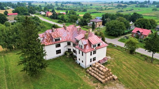 Nieruchomości w miejscowości Łubcze - Była Szkoła