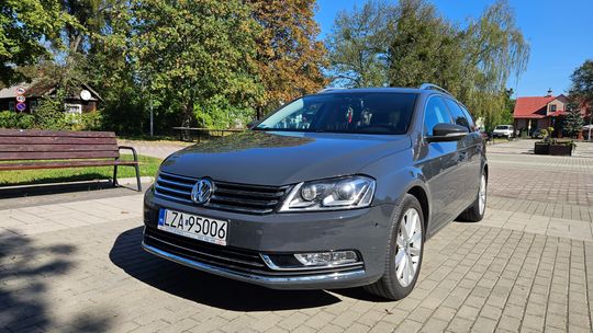 Sprzedam Volkswagen Passat B7 2.0 Variant TDI Highline 140 KM