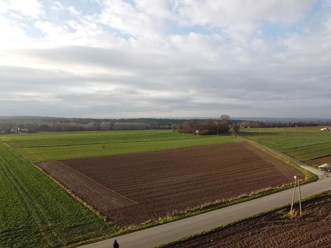 Działka 7800 mkw rolno- budowlana na SPRZEDAŻ Działka 7800 mkw rolno- budowlana na SPRZEDAŻ