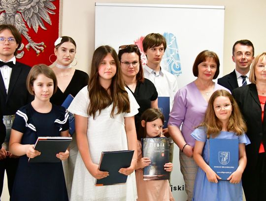 Biłgoraj: Wręczenie nagród najlepszych uczniom