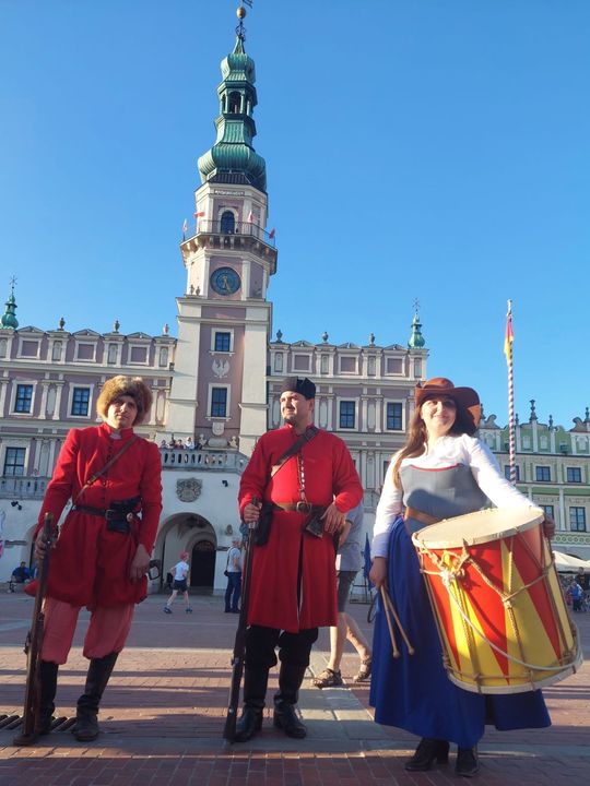 Zamość: Pokaz musztry na Rynku Wielkim [ZDJĘCIA]