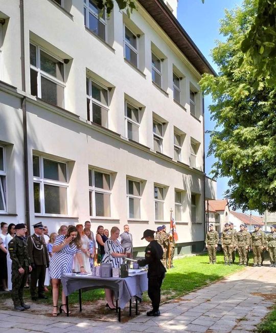 LICEUM OGÓLNOKSZTAŁCĄCE CENTRUM SZKÓŁ MUNDUROWYCH ZAMOŚĆ IM.POWSTANIA ZAMOJSKIEGO