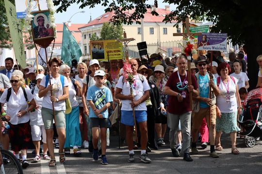 Pielgrzymka Zamojsko-Lubaczowska wyruszyła na Jasną Górę