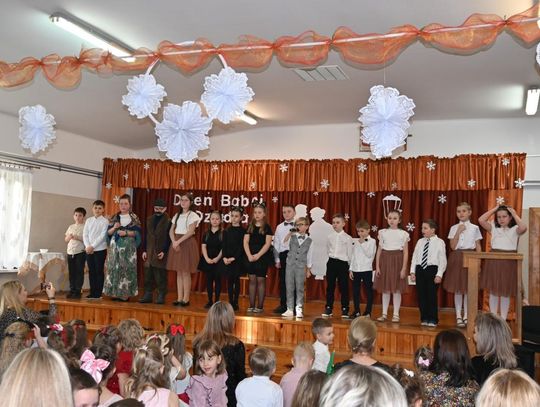 Dzień Babci i Dziadka w Rogóźnie - galeria zdjęć