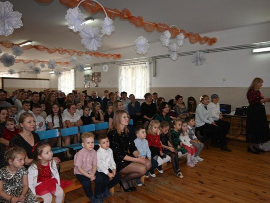 Dzień Babci i Dziadka w Rogóźnie - galeria zdjęć