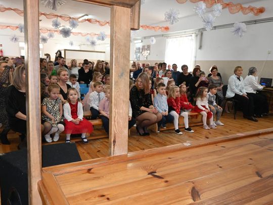 Dzień Babci i Dziadka w Rogóźnie - galeria zdjęć