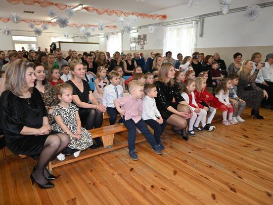 Dzień Babci i Dziadka w Rogóźnie - galeria zdjęć