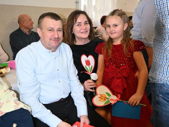 Dzień Babci i Dziadka w Rogóźnie - galeria zdjęć