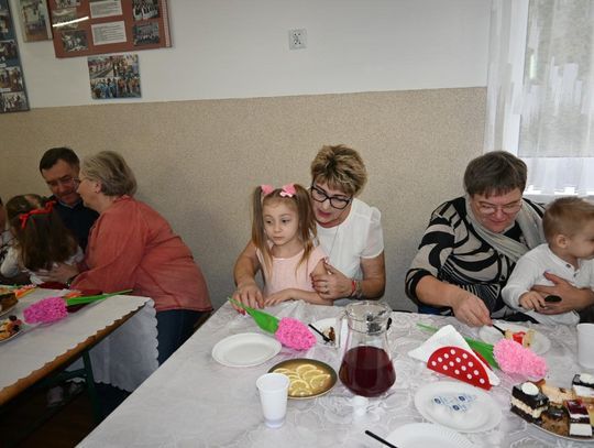 Dzień Babci i Dziadka w Rogóźnie - galeria zdjęć