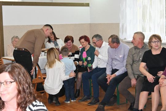 Dzień Babci i Dziadka w Rogóźnie - galeria zdjęć