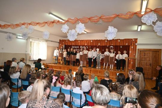 Dzień Babci i Dziadka w Rogóźnie - galeria zdjęć