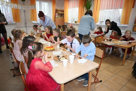 Dzień Babci i Dziadka w Rogóźnie - galeria zdjęć