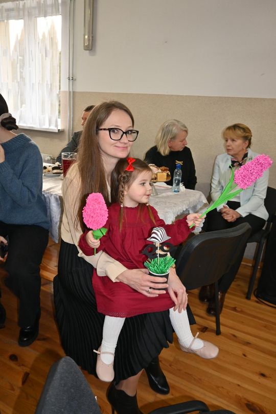 Dzień Babci i Dziadka w Rogóźnie - galeria zdjęć