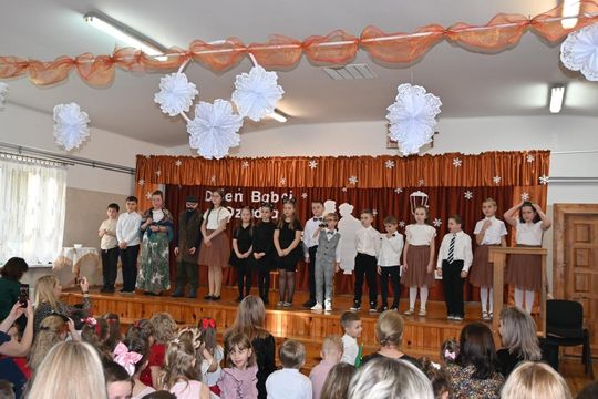 Dzień Babci i Dziadka w Rogóźnie - galeria zdjęć