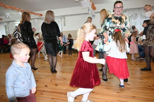 Dzień Babci i Dziadka w Rogóźnie - galeria zdjęć