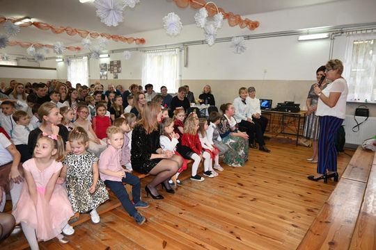 Dzień Babci i Dziadka w Rogóźnie - galeria zdjęć