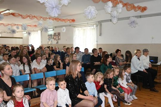 Dzień Babci i Dziadka w Rogóźnie - galeria zdjęć